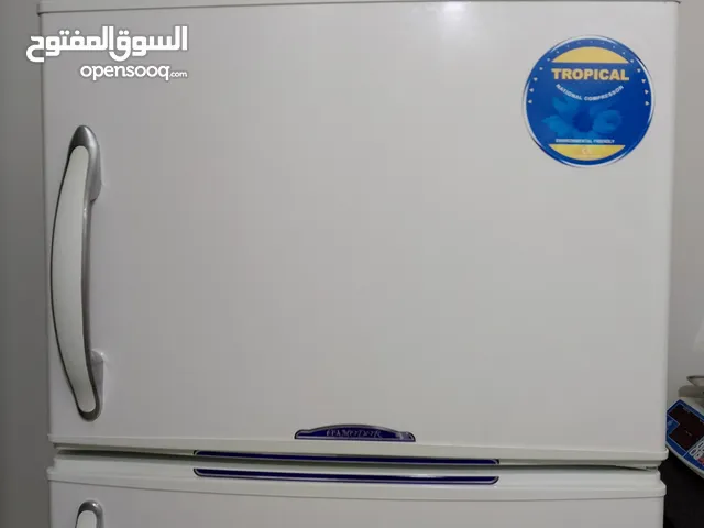 ثلاجة تروبيكال 24قدم لون ابيض مستعملة بحالة الوكالة