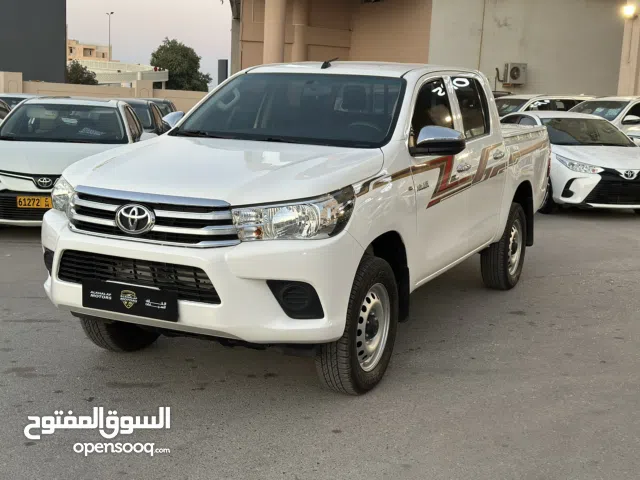 تويوتا الدفع الرباعي هيلوكس بيكاب 2020