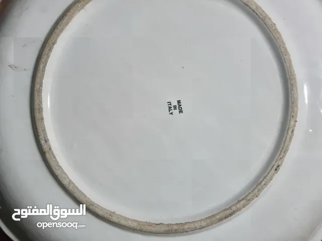 صحن للبيع ...