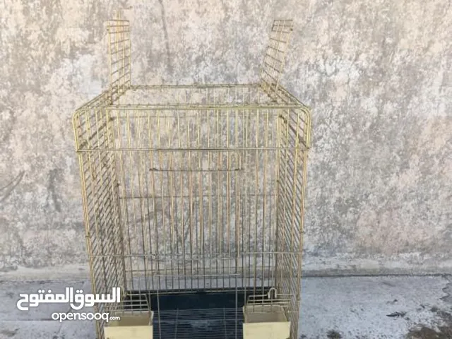 قفص ببغاء كبير كبير