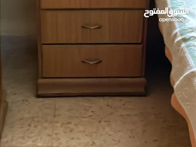 غرفة نوم سرير مجوز خزانة طابقين فرشة زمبركية تواليت (بيرو) كومادينة 3 دروج العدد 2