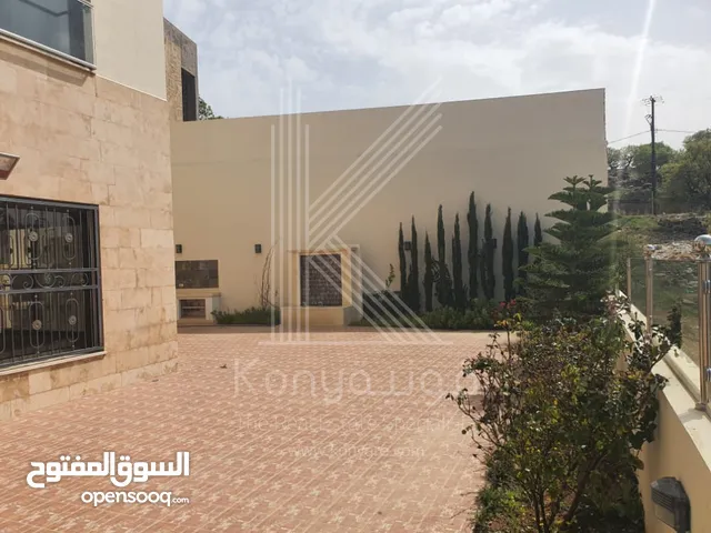 802m2 4 Bedrooms Villa for Sale in Amman Badr Jdedeh
