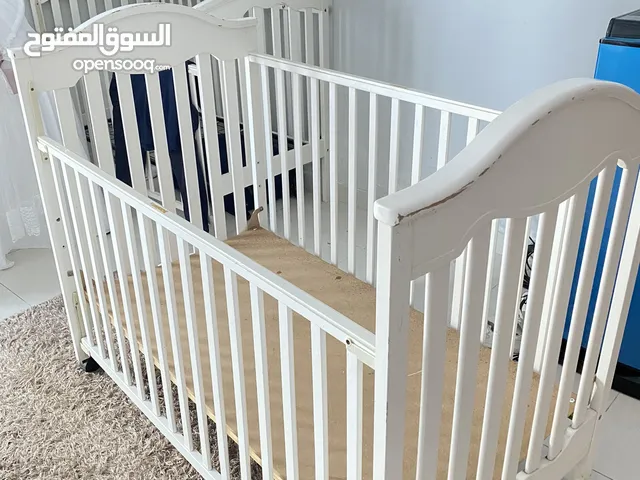 سرير اطفال للبيع Baby bed for sale