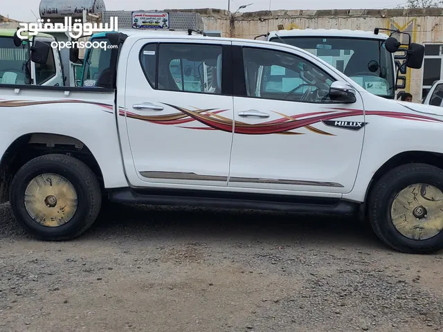 Used Toyota Hilux in Amran