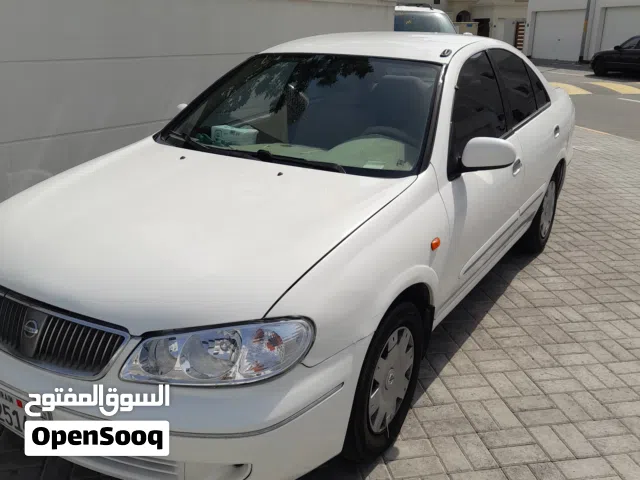 للبيع سني 2005 نظيفه جدا