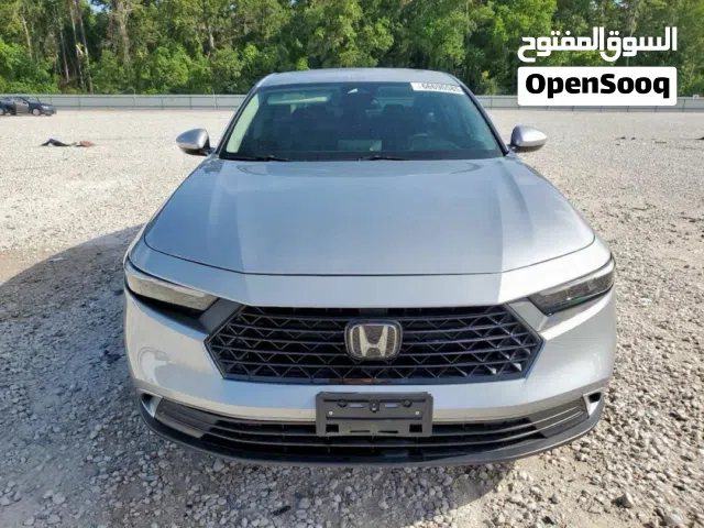 2023 هوندا اكورد EX