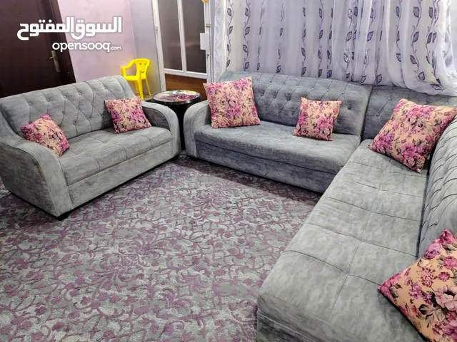 كورنر رمادي للبيع لسعر مغري