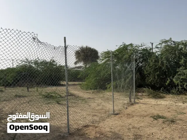 مزرعة جاهزة ومسورة بالكامل شامل ماء - موقع مميز وسهل الوصول ب 2000 شهري فقط جاهز الأستلام