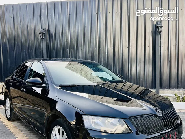 سكودا اكتاڤيا صالون 2014