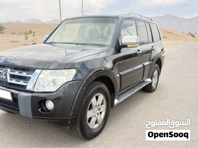 2008 ميتسوبيشي باجيرو GLS