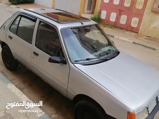Peugeot 205 1984 in Salé