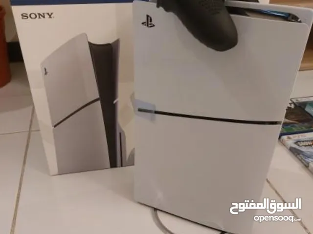 بلاستيشن 5 استعمال فقط 4 أشهر