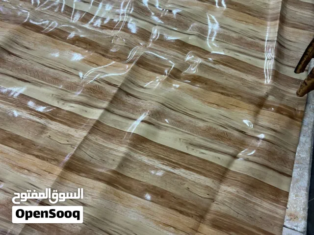 طبله طعام اراضيه ب20  وطبله وكراسي ثنين  اقره الوصف