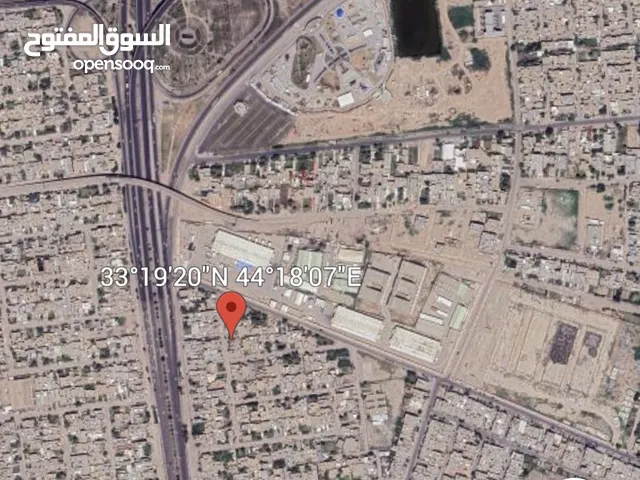 للبيع بيت قديم تفليش / بسعر گاع تقطيع حسب الطلب في حي الحامعة