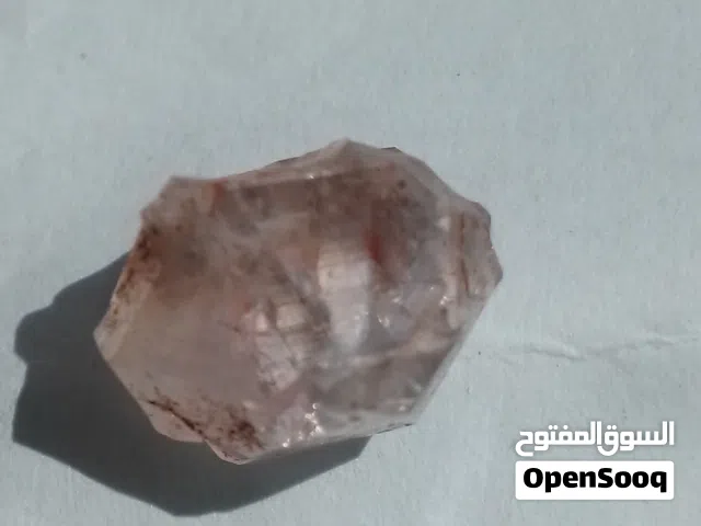 السترين الوردي (Pink Citrine) – حجر نادر ومميز