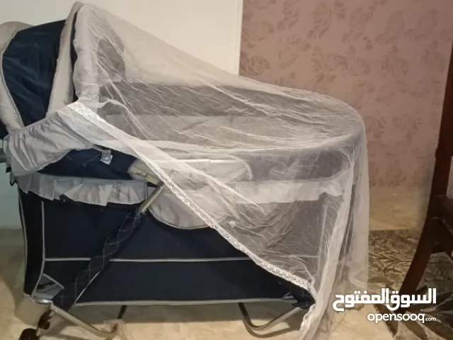 سرير اطفال بيتفتح ويتقفل 1000 وقابل للتفاوض