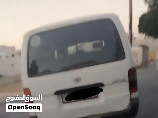 2003 تويوتا هايس GL