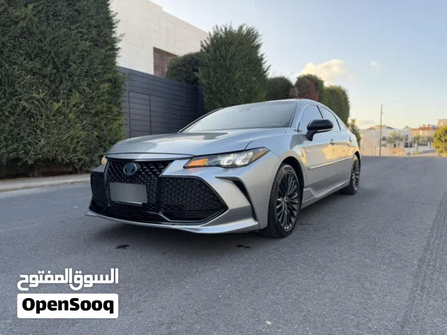 2021 تويوتا افالون XSE