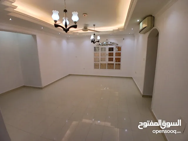 الغبرة فيلا للأيجار Al Ghubrah villa for rent