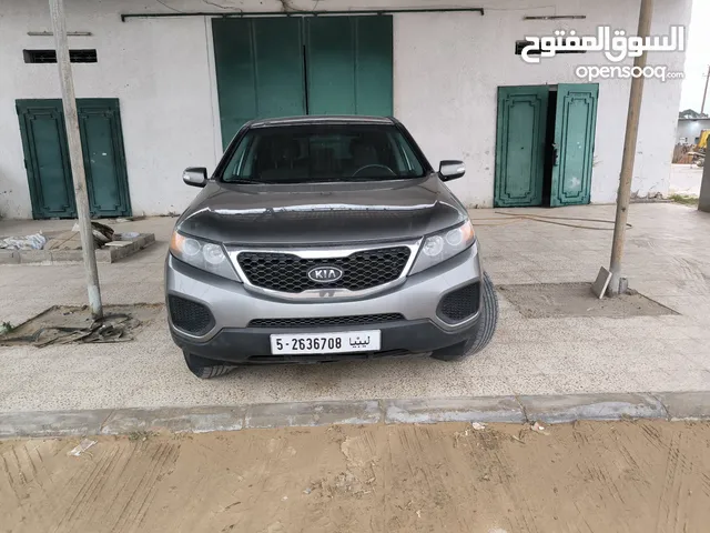 Used Kia Sorento in Tripoli