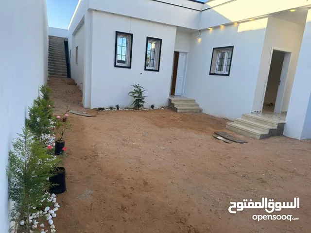 155 m2 3 Bedrooms Villa for Sale in Tripoli Salah Al-Din