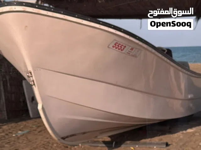 قارب 26 مع الملكيه مع مكينه 200تو ستروك