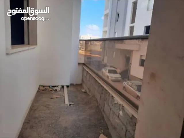 شقة نص تشطيب للبيع .. طريق شوك