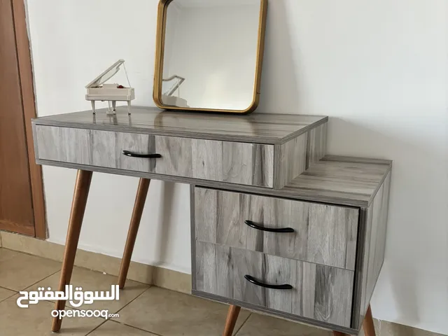 / coiffeuse مكتب Bureau