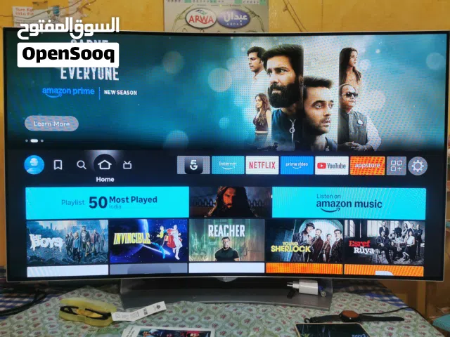 LG 55EG910T is a 55-inch Full HD Curved OLED 3D Smart TV.