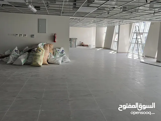 طابق كامل تجاري في العذيبة 430 م للايجار _An entire floor for rent, commercial