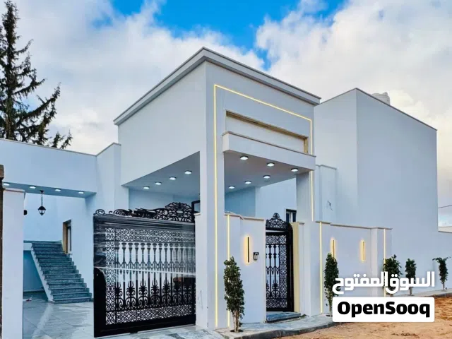 145 m2 3 Bedrooms Townhouse for Sale in Tripoli Ain Zara