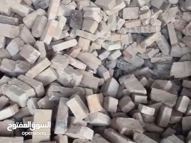 السلام عليكم  يوجد طابوك ناري درجه أولى الماني يتحمل 1750درجه حراره كميه كبيره البيع حسب الاتفاق مكا