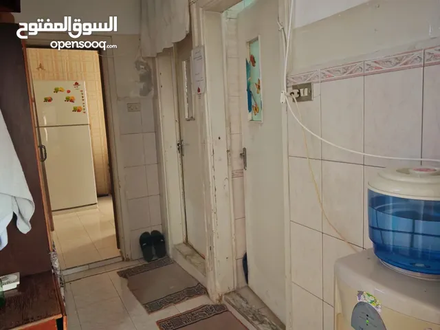 135 m2 4 Bedrooms Apartments for Sale in Zarqa Jabal Tareq
