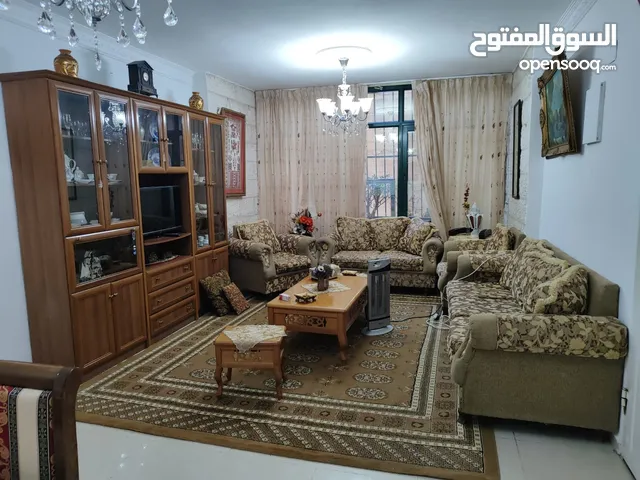 150 m2 3 Bedrooms Apartments for Rent in Ramallah and Al-Bireh Baten AlHawa