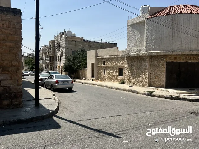 160 m2 3 Bedrooms Townhouse for Sale in Irbid Al Barha