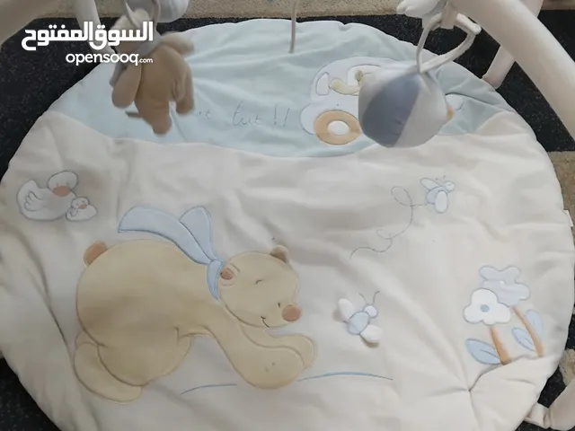 أرضية طفل لتعلم الحركه