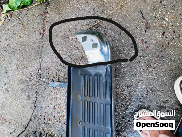 دعاميه خلفيه هايلوكس للبيع