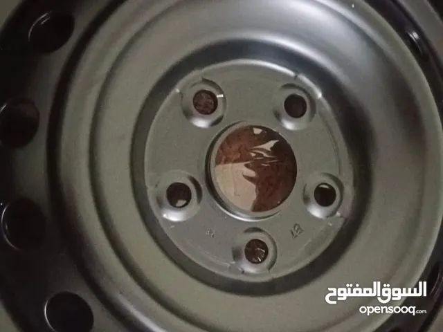 جنوط هيلوكس جديده بالكرتون وكاله تم الشراء من الوكاله