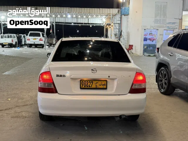 2001 مازدا 323