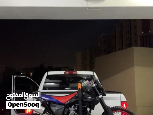 ستاند دراجات تريل.