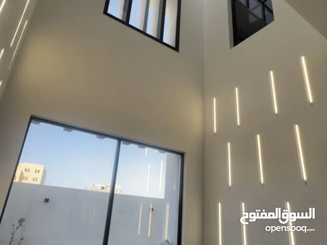 467 m2 More than 6 bedrooms Villa for Sale in Muscat Al Khoud