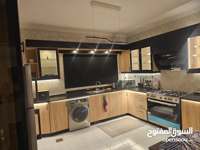 شقة مفروشة فاخرة في ضاحية الرشيد