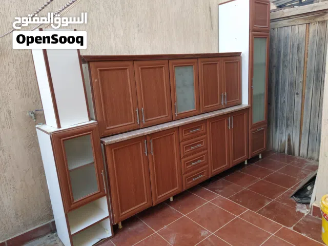 مطبخ خشبي مستعمل للبيع بحالة ممتازة