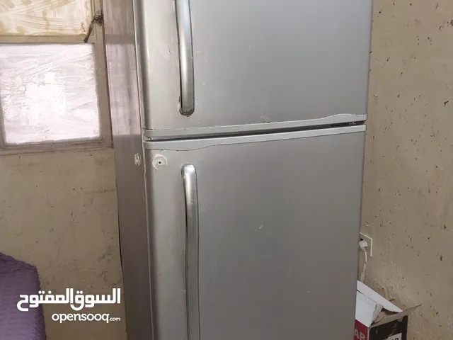 ثلاجه مستعملة بحالة جيدة