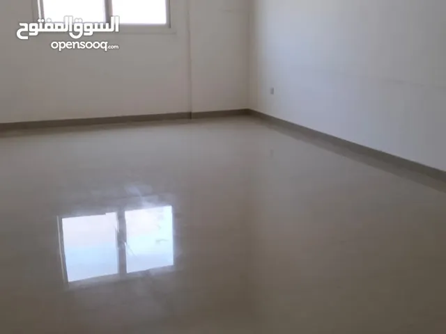 1300ft 1 Bedroom Apartments for Rent in Sharjah Al Butina