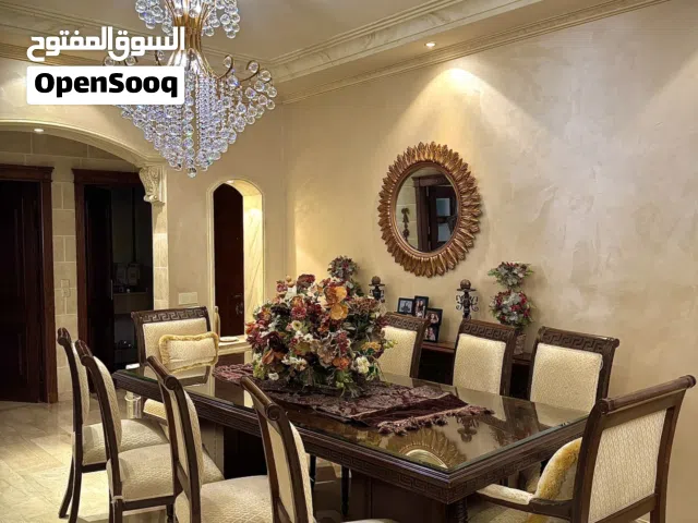بوفيه وطاوله سفرة مع كراسي (خشب زان)