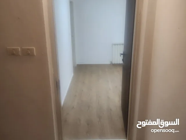 145 m2 3 Bedrooms Apartments for Rent in Ramallah and Al-Bireh Al Tira