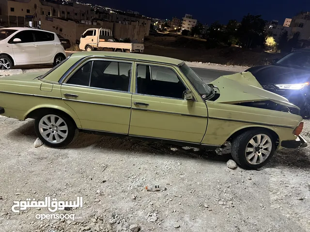 مرسيدس لف 77