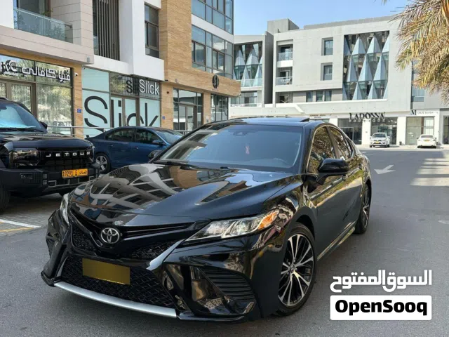 2019 تويوتا كامري SE
