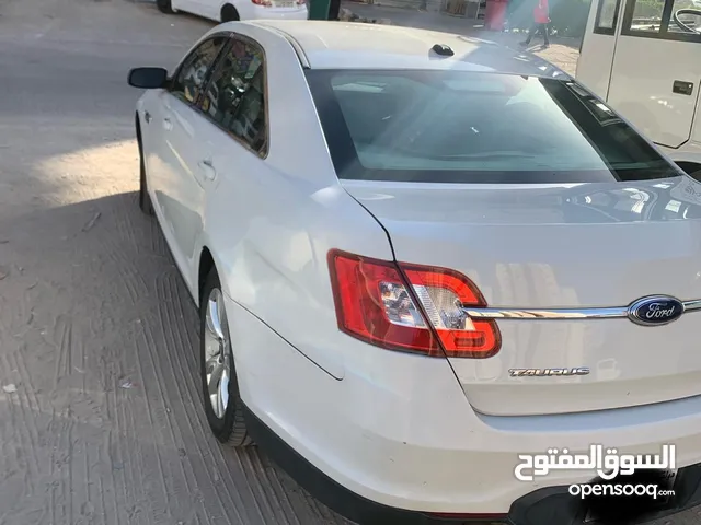 Used Ford Taurus in Al Ahmadi